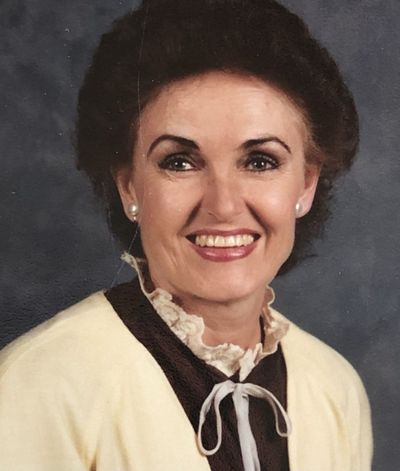 Lola Peterson Profile Photo