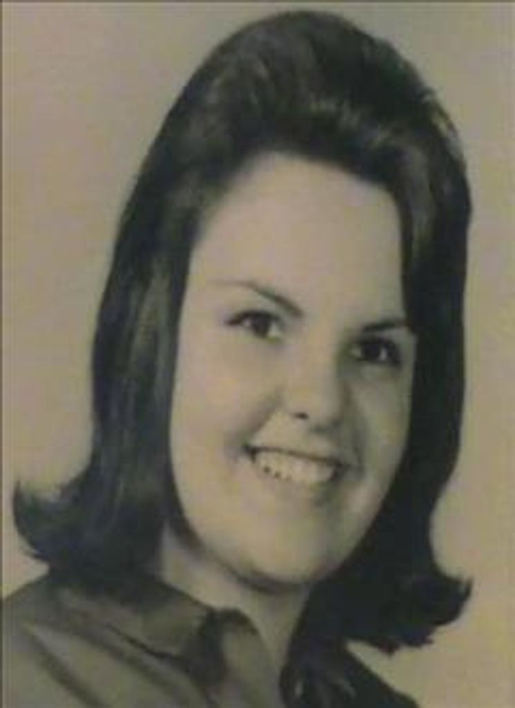 Ina Short Profile Photo